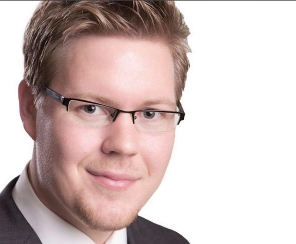 134760_10151130444978167_1258908845_o